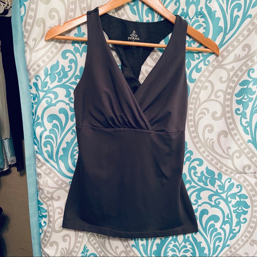 Prana Grey Yoga Top w/Shelf Bra, Size Large